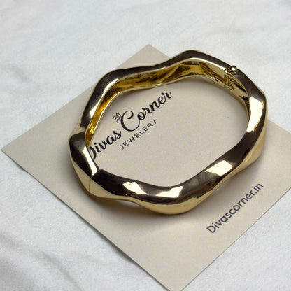 Wavy Chunky Bracelet