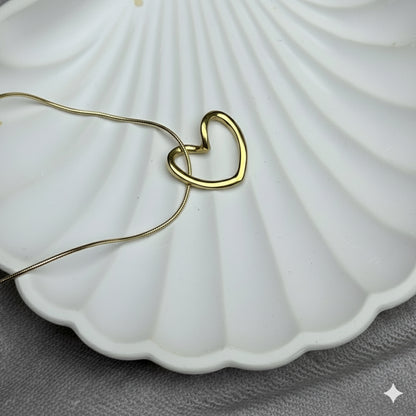 Minimal Heart Pendant
